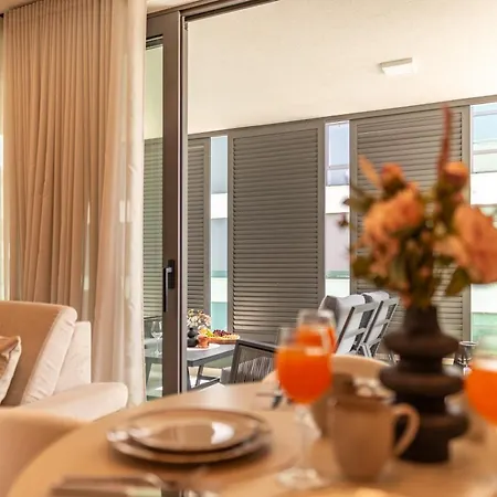 Zaria Luxury דירה