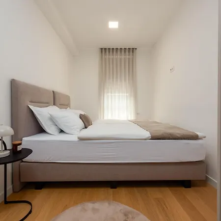 Zaria Luxury דירה