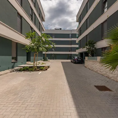 Zaria Luxury דירה *
